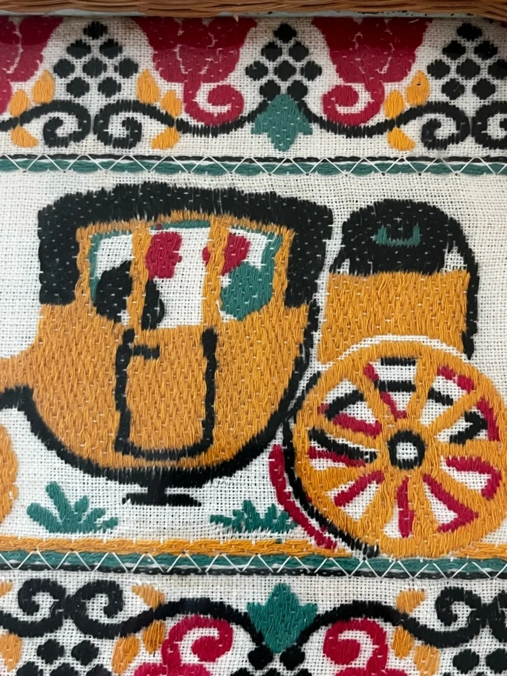 Vintage Wicker Tray w/ glass top Artisan Textile Horse-Drawn Carriage 10.5x7